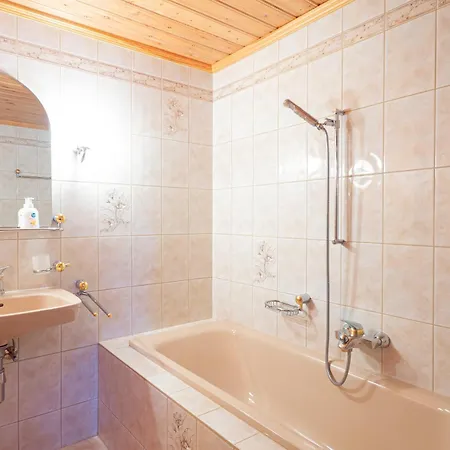 La Ruinette-charming 1-bed With Southfacing Views Verbier